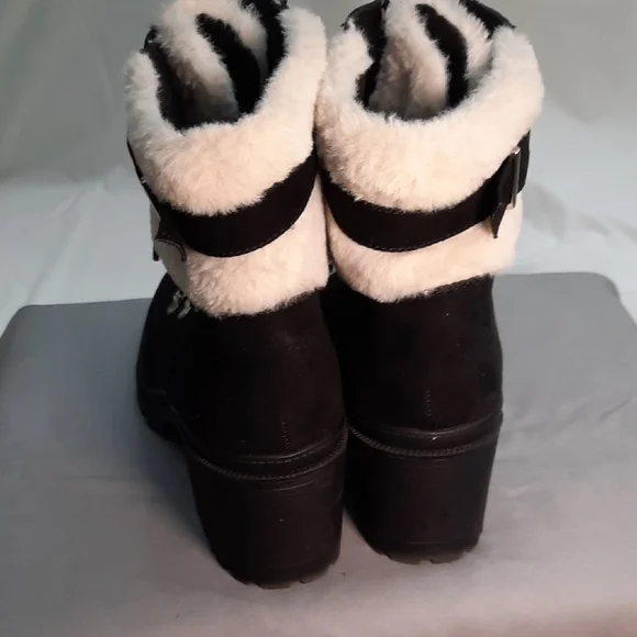 JellyPop Striking Black and Red Heeled Boots for Elegance - Women's Size 9M - Picture 6 of 15